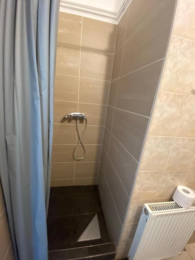 Holiday Apartmanhaz Balatonfured Bagian luar foto