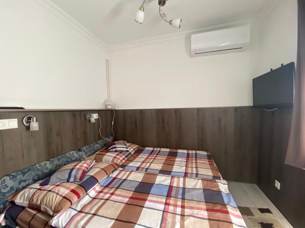 Holiday Apartmanhaz Balatonfured Bagian luar foto